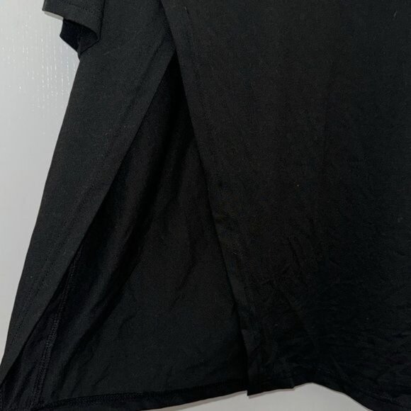 Shein Curve 1XL Black Short Sleeve T-Shirt With Side Slit Design - Picture 2 of 7